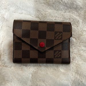 Damier ebene victorine wallet